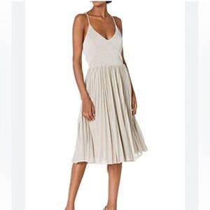 Anthropology elevenses beige shimmer pleated mini dress size 2